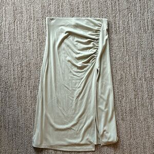 Aritzia Wilfred Midi skirt with side slit, size S
